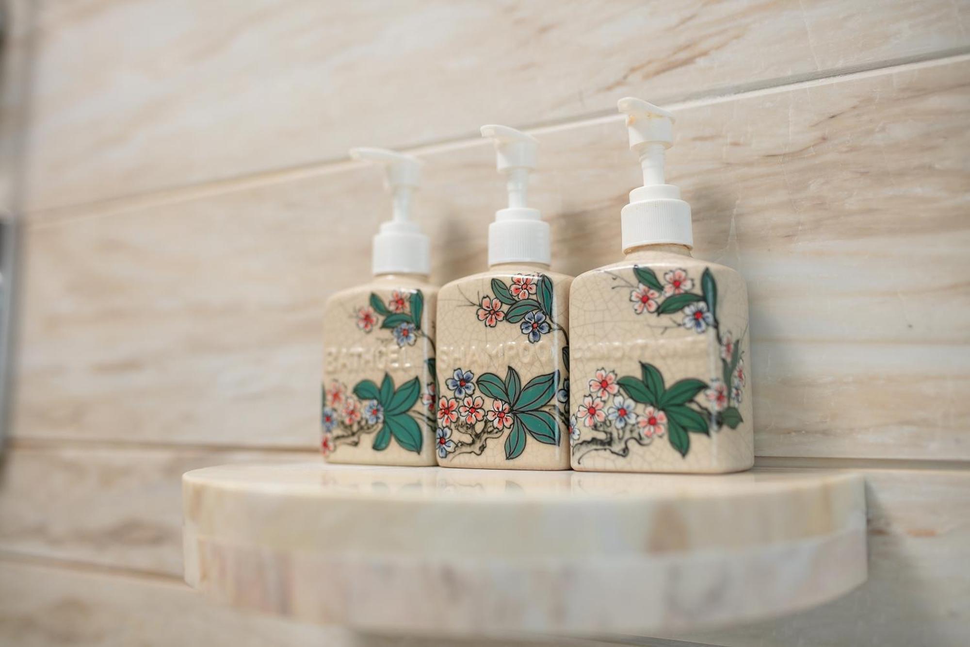 The Oriental Jade Hotel Hanói Quarto foto Soap dispensers